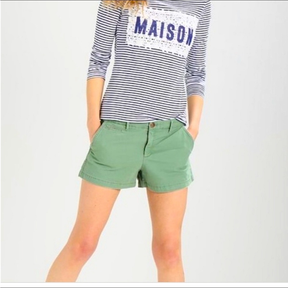 GAP MidRise Khaki Summer Shorts